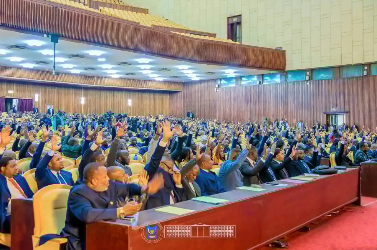 Débat autour de la proposition de loi Ngondankoy sur le référendum constitutionnel en RDC
