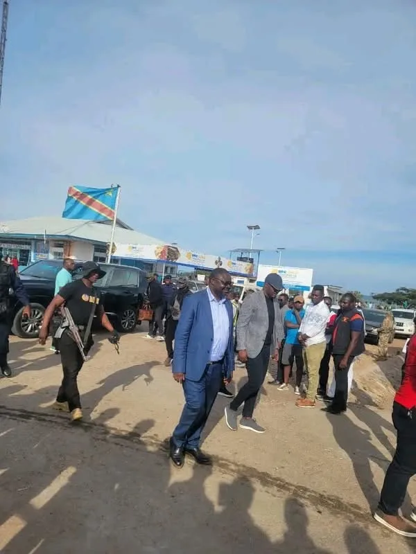 Départ du gouverneur du Tanganyika pour Kinshasa dans le cadre de la réunion tripartite RDC-Burundi-HCR