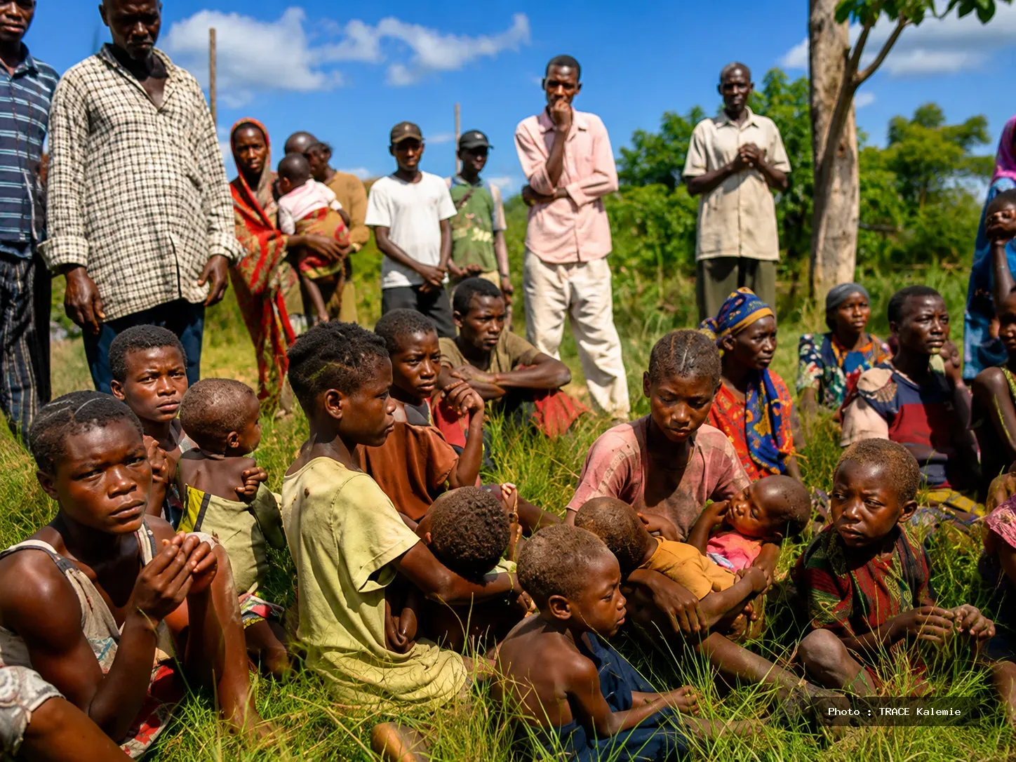 Plus de 200 déplacés vivent sans assistance humanitaire à Nyembamukebo, dans le territoire de Manono. Plus de 200 déplacés vivent sans assistance humanitaire à Nyembamukebo, dans le territoire de Manono.