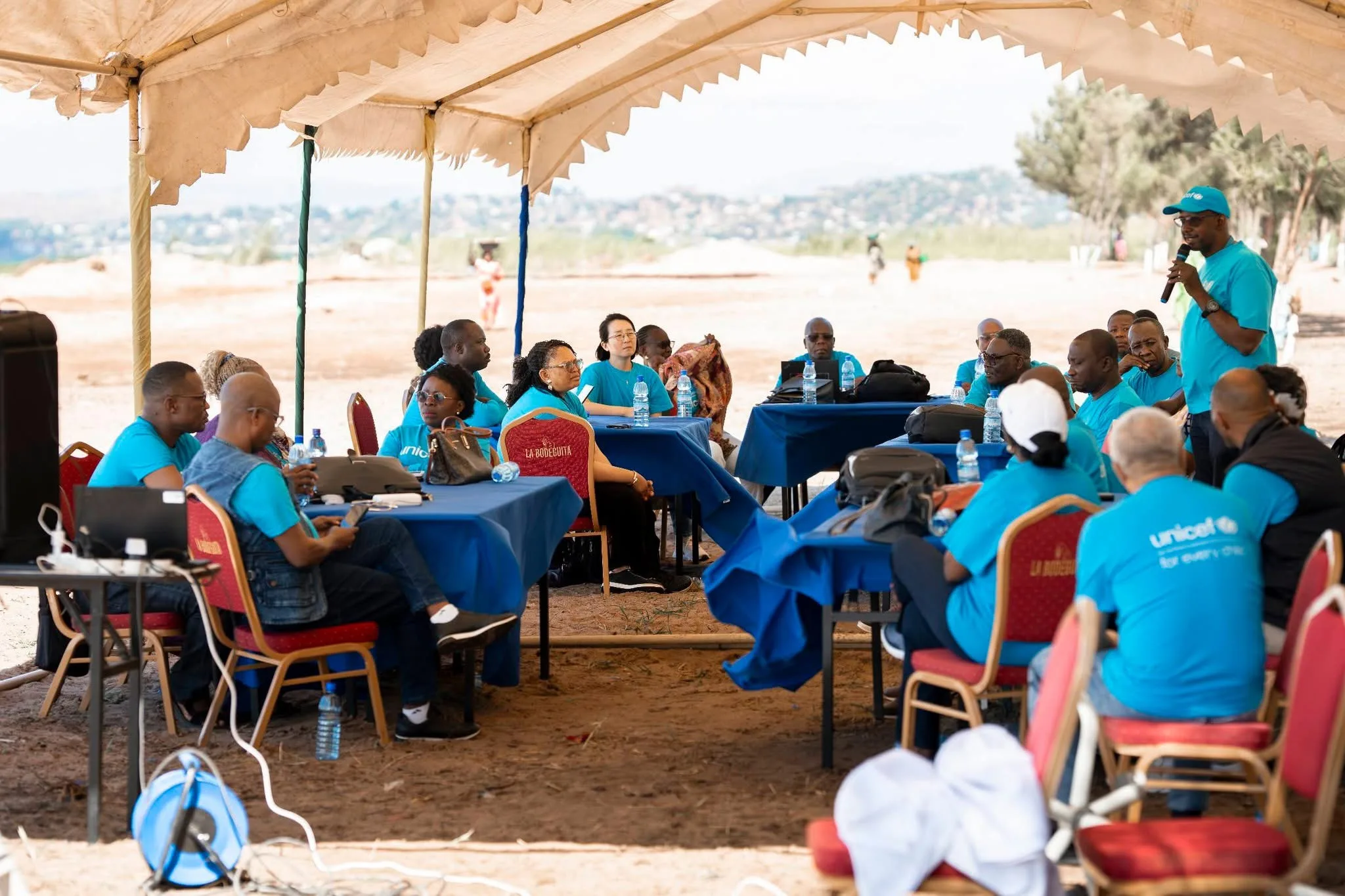 Staff de l’UNICEF Kalemie participant à une retraite stratégique consacrée à l’amélioration des programmes en faveur de...
