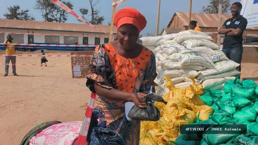 Distribution de vivres par l’AFEVEDDI aux personnes déplacées internes et aux familles d’accueil à Kalemie
