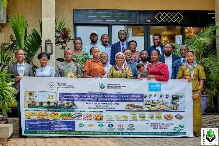Des femmes membres de coopératives agricoles participent à une formation sur la transformation et la conservation des produits agricoles à Kalemie.