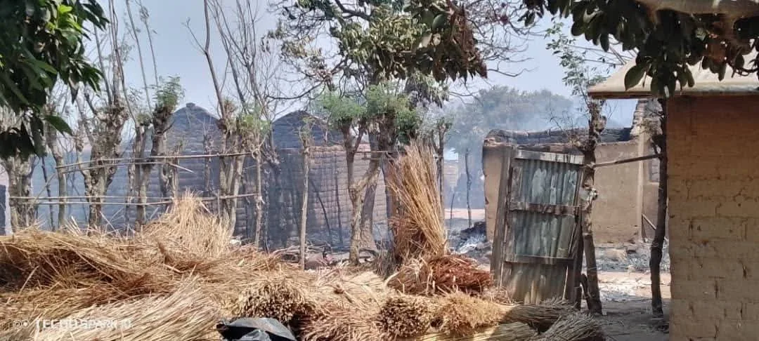 Habitations touchées par l’incendie survenu à Kala, dans la localité Kitambala en territoire de Moba.