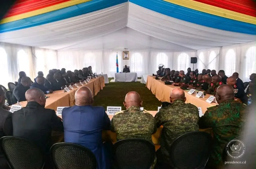 Haut-Katanga : Félix Tshisekedi préside une réunion stratégique sur la sécurité avec les gouverneurs du Grand Katanga