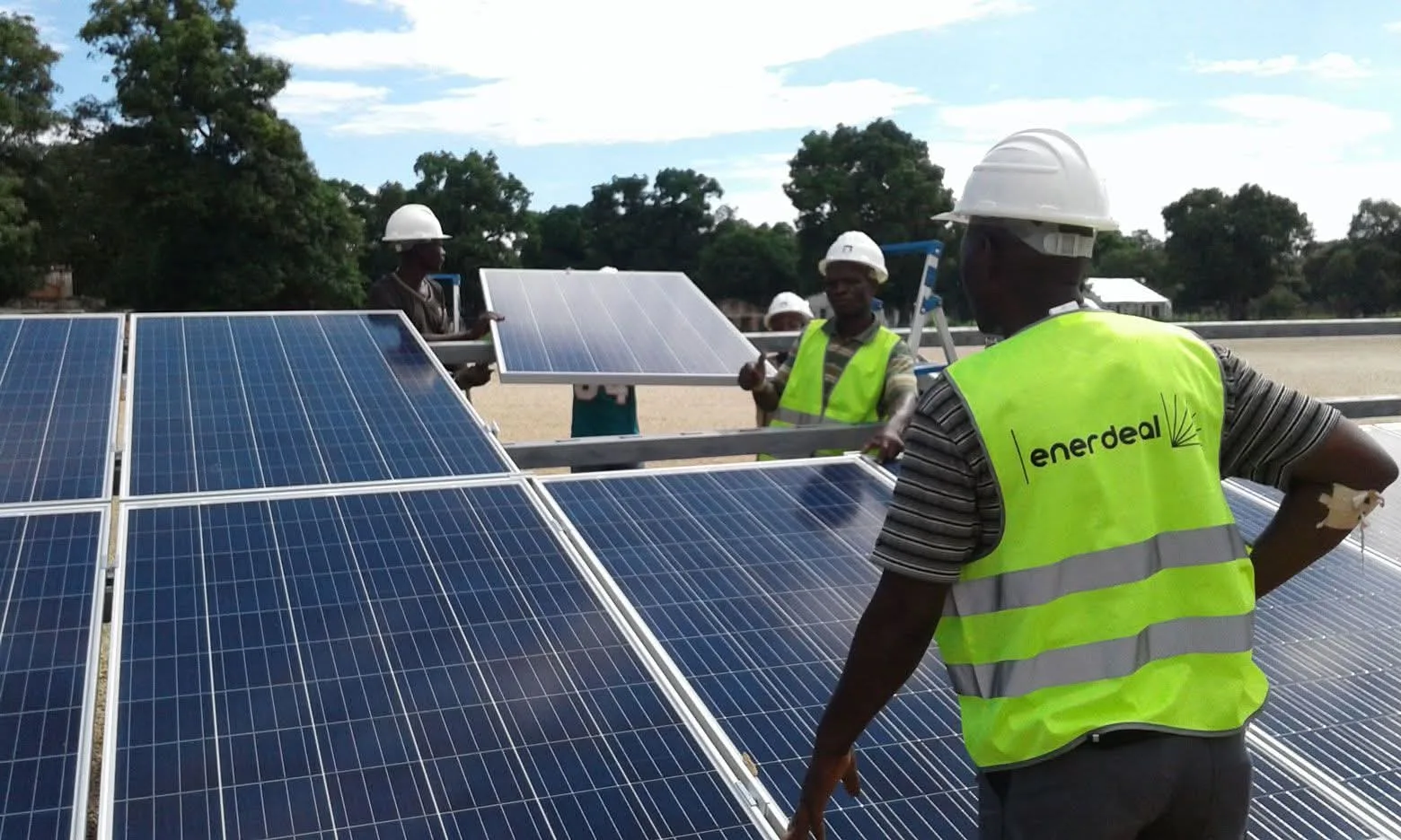 Centrale photovoltaïque de la SNEL à Manono touchée par un incendie