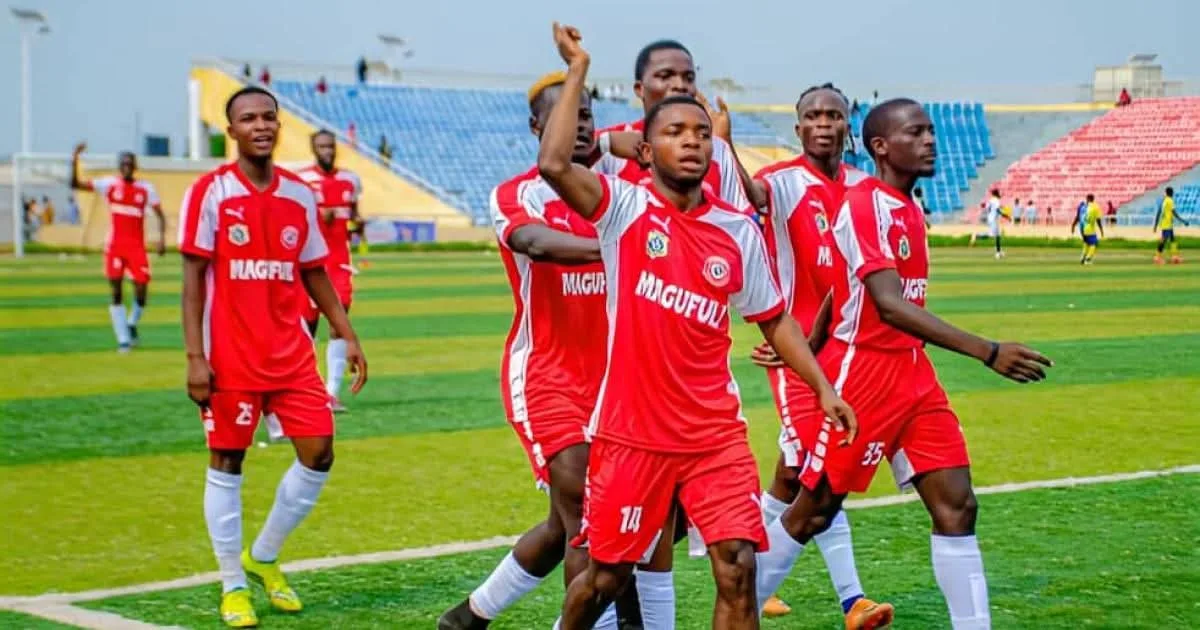 Rencontre de Linafoot entre le FC Tanganyika de Kalemie et Blessing FC de Kolwezi au stade Joseph Kabila, remportée 2-1 par le FC Tanganyika.