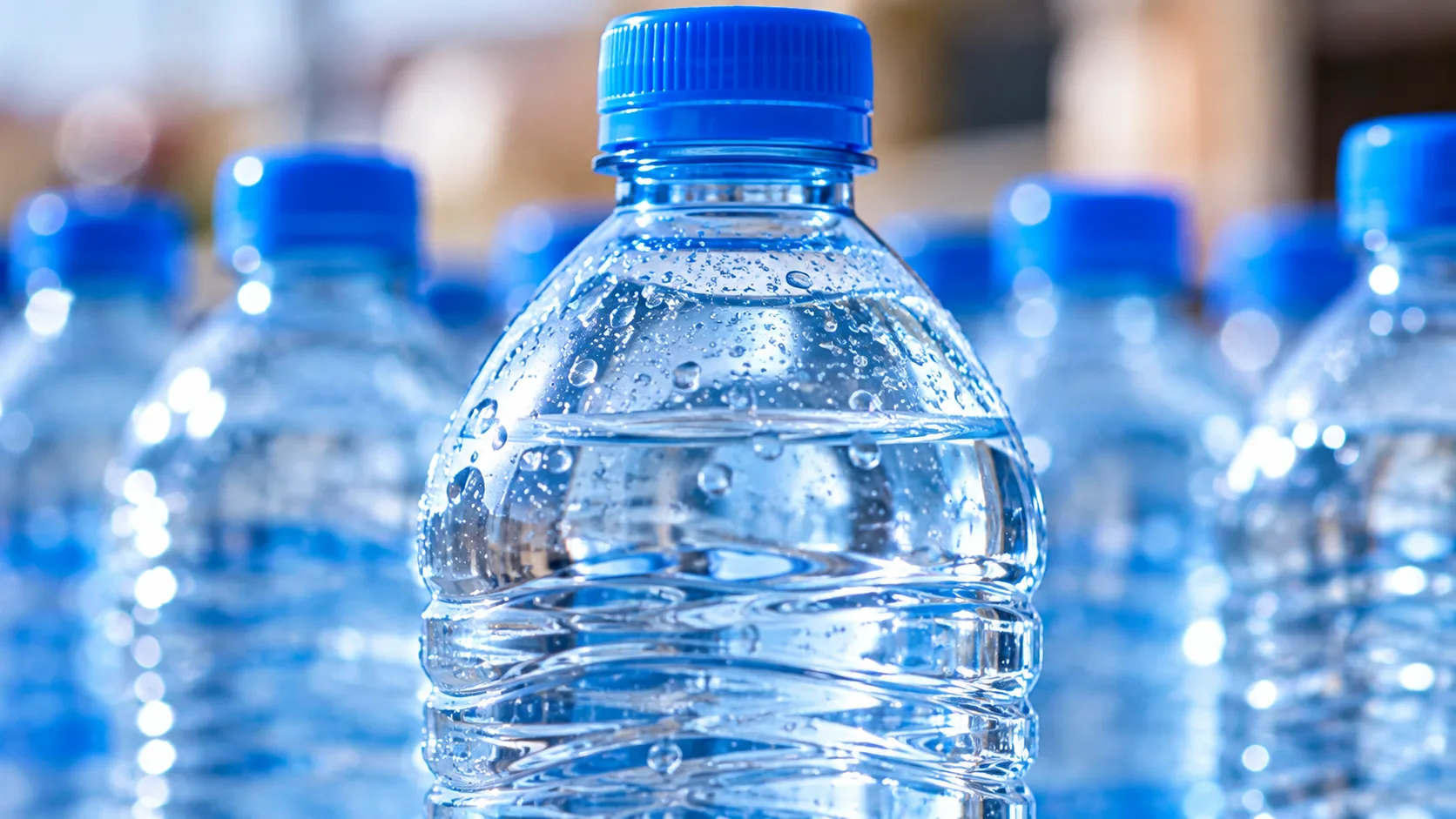 Visite de Zwingli Kuzinda dans une unité de production d'eau pure à Kalemie sur fond de préoccupations liées à la hausse des prix
